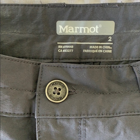 Marmot Women’s Shorts - Picture 2 of 5